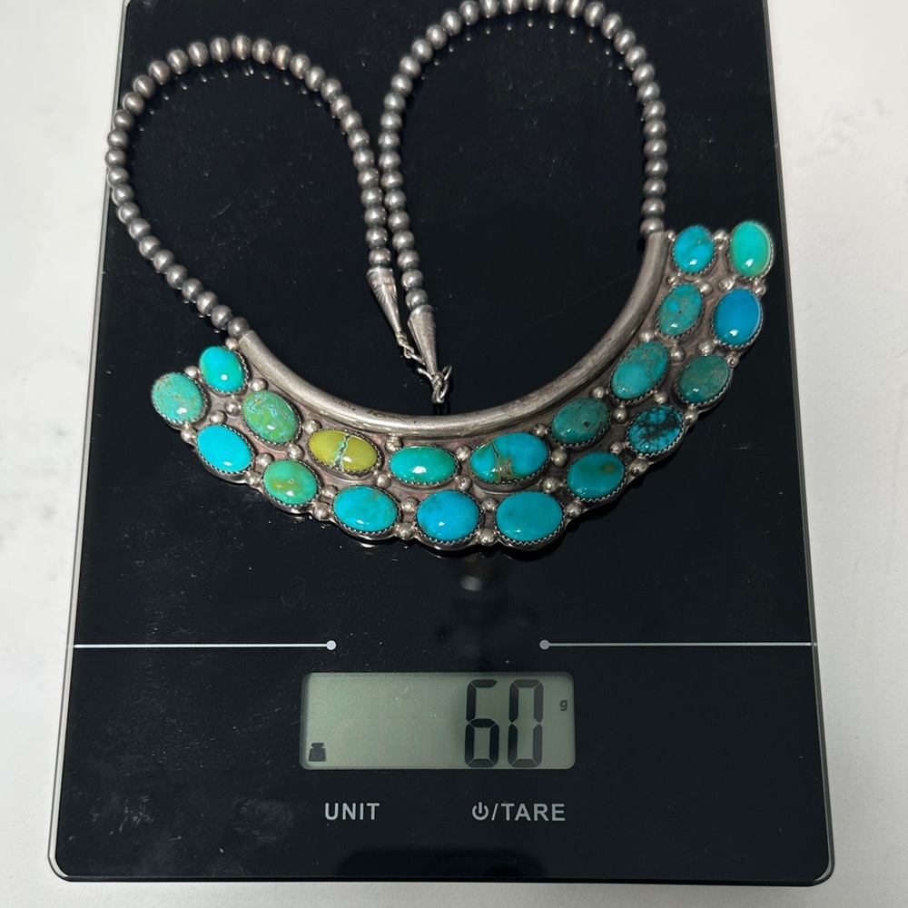 Elegant Turquoise Bib Necklace - Picture 4 of 5